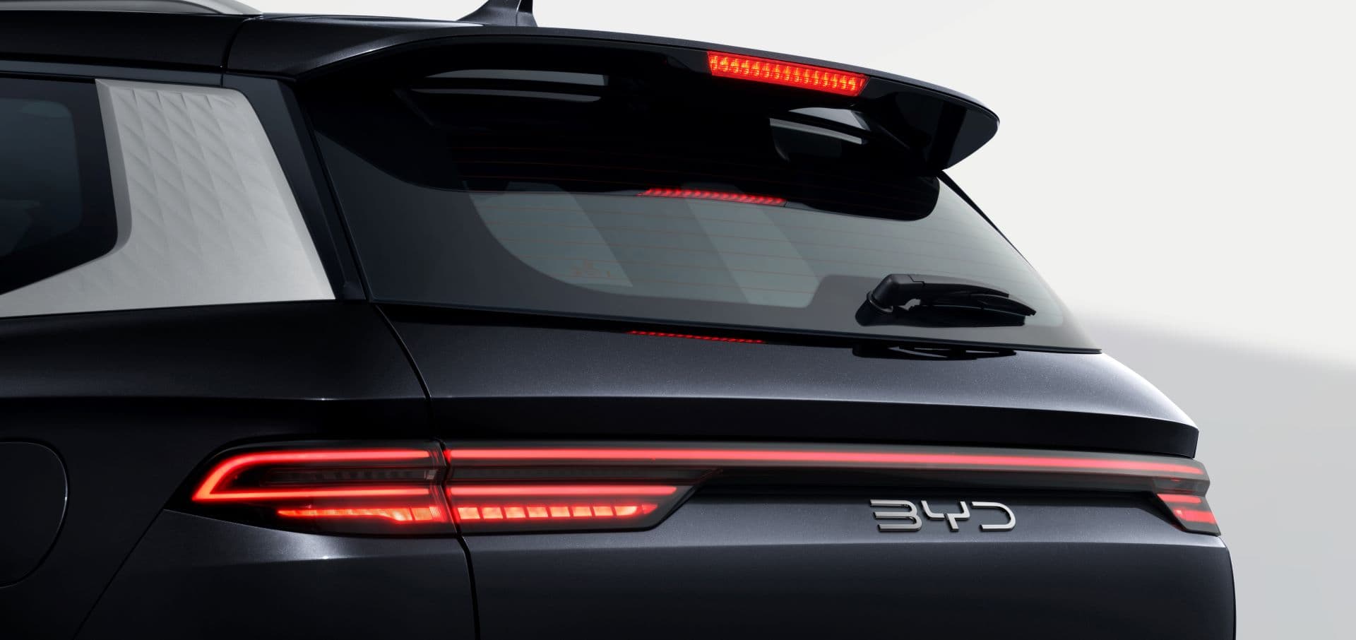 BYD Targets 1.6 Million Overseas Sales Amid Global Expansion Push