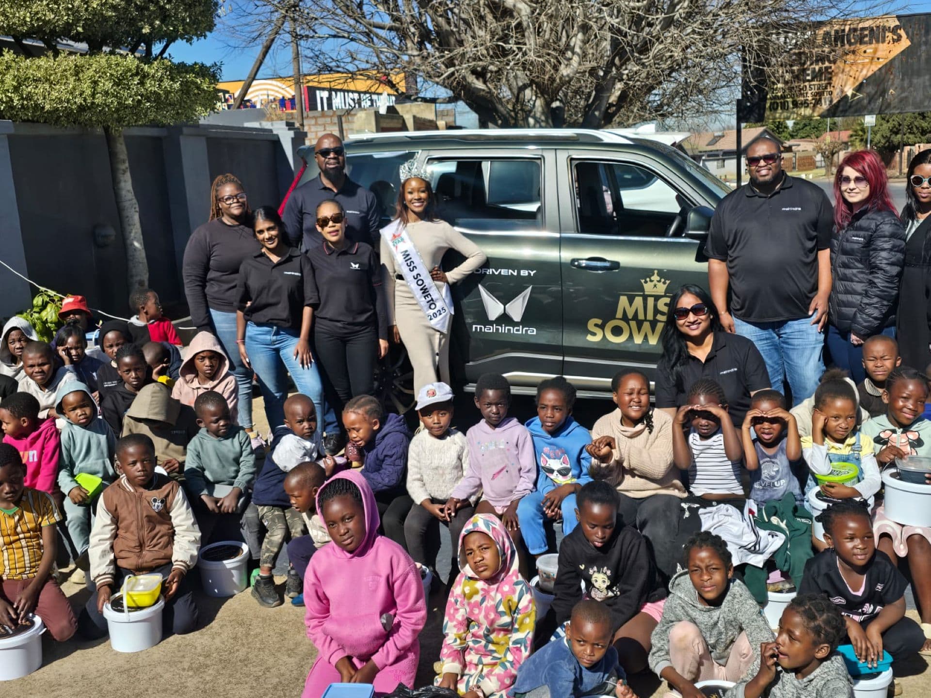 Mahindra South Africa, Miss Soweto Help Families in Need