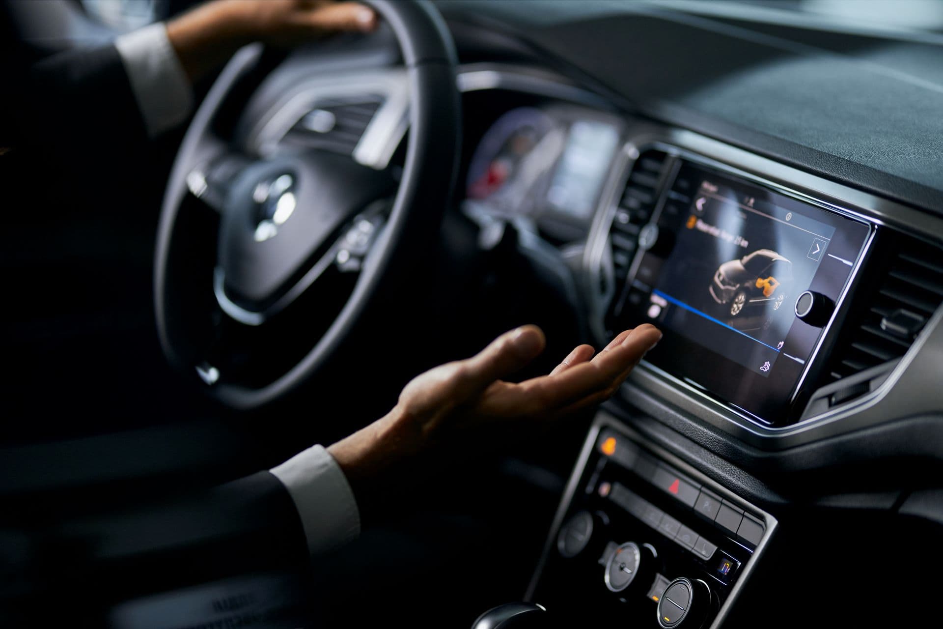Regulators Worldwide Rein In Touchscreen-Centric Car Interiors