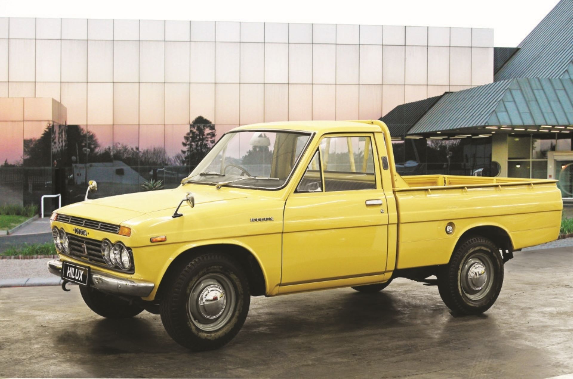 hilux-owners-unite-for-record-breaking-celebration-1