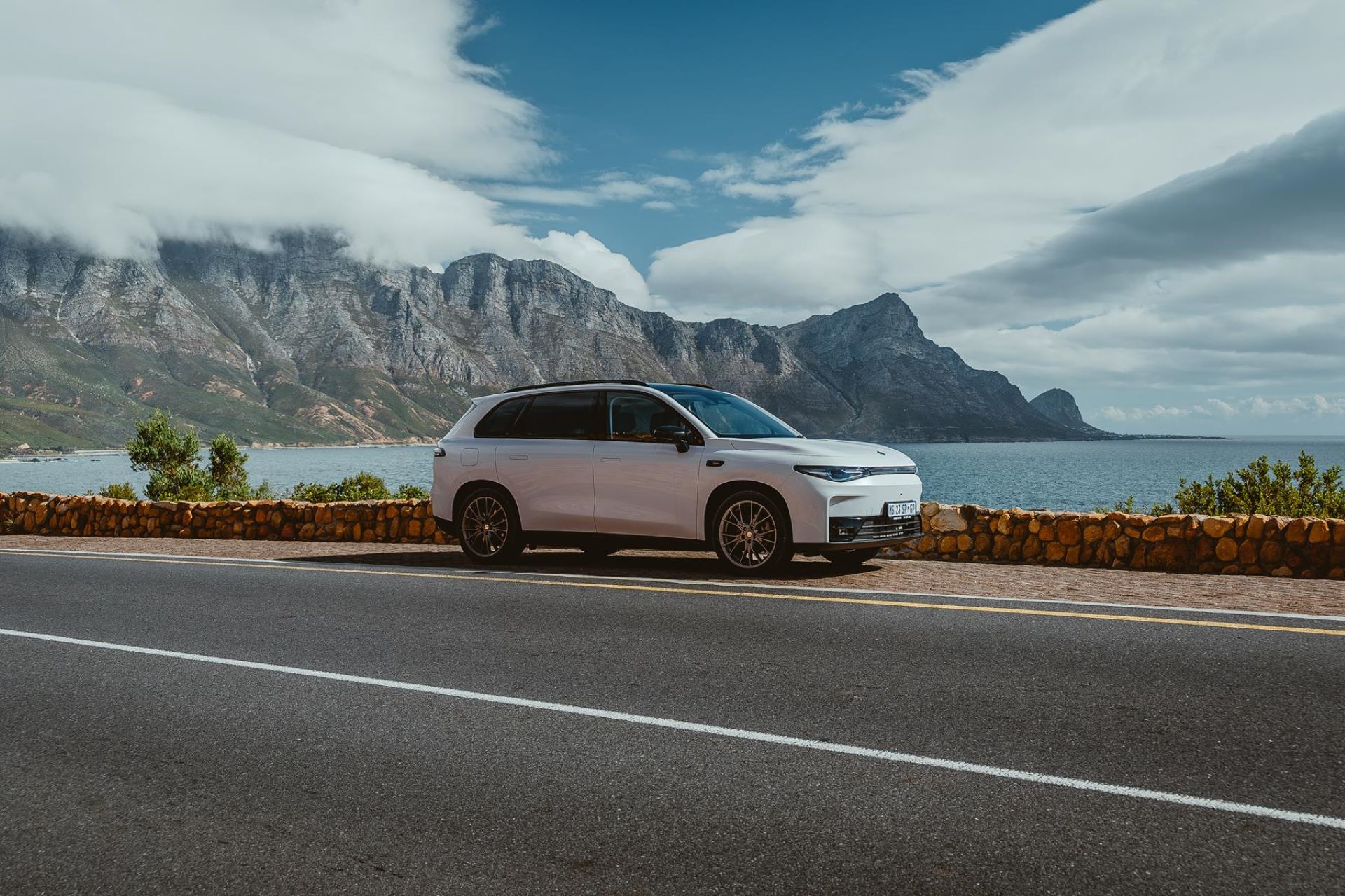 leapmotor-and-drive-electric-join-forces-to-accelerate-premium-ev-rentals