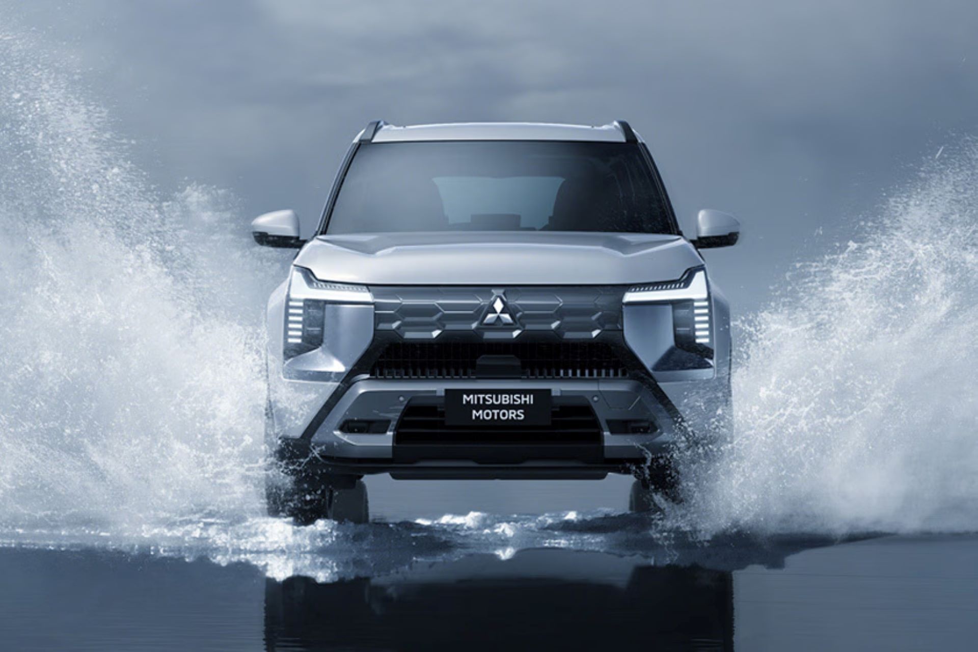 mitsubishi-destinator-on-its-way-to-sa