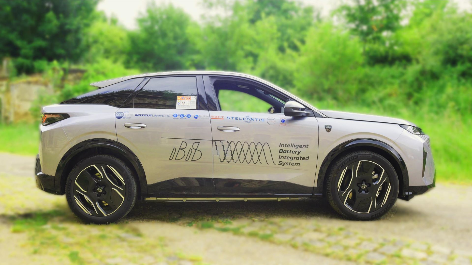 stellantis-unveils-game-changing-battery-technology-for-electric-vehicles-2.jpg