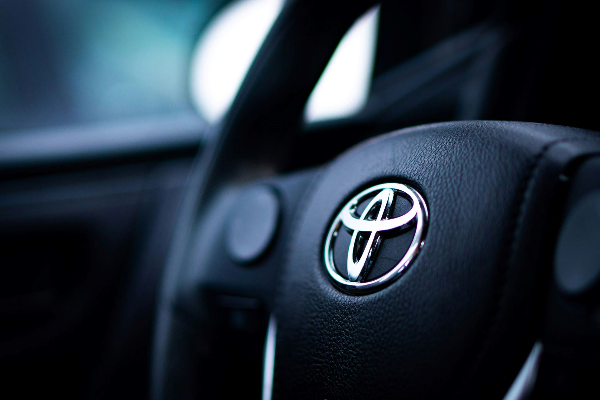 toyota-holds-firm-as-market-momentum-builds